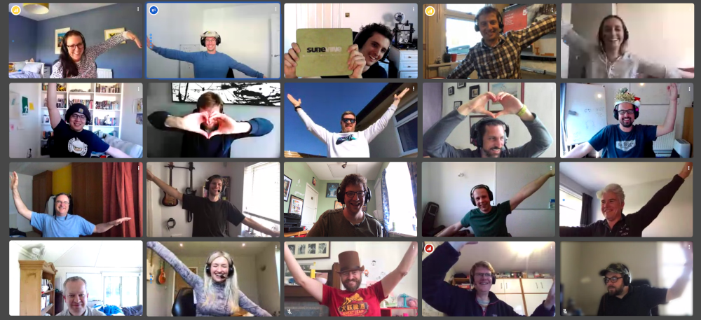 Surevine's attempt at creating a heart on grid view on a video call whilst remote working
